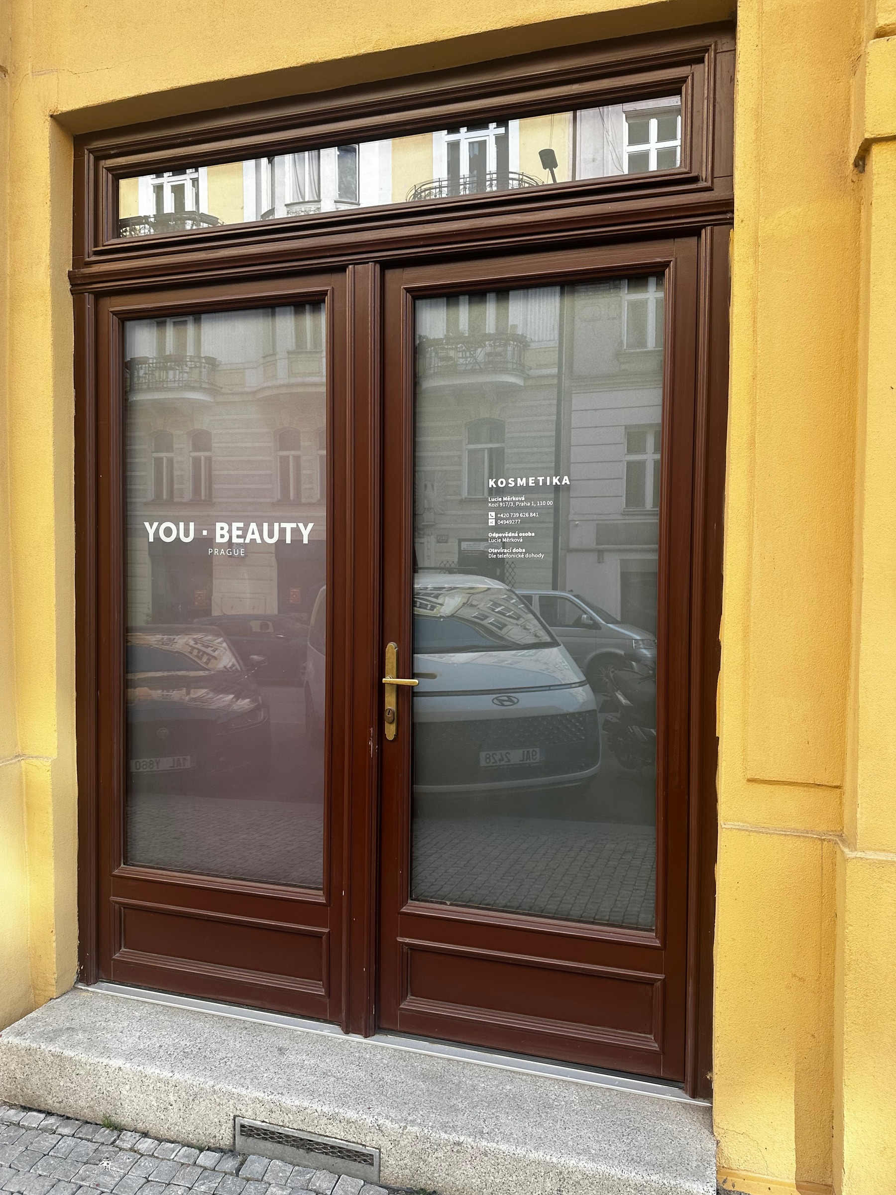 Vchod do studia – Dittrichova 346/4, Praha 2